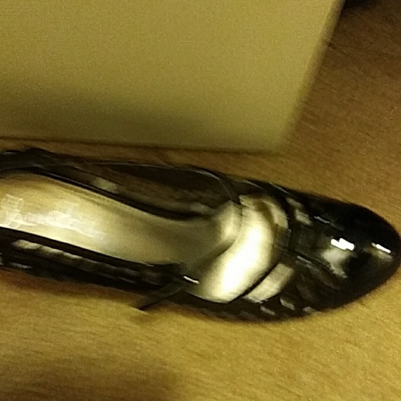 Shoes - Picture 3 of 3